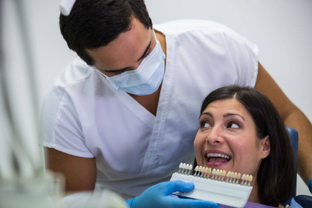 Blanqueamiento dental antes y después
