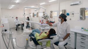 Gingivitis y periodontitis: entenderlas para prevenirlas